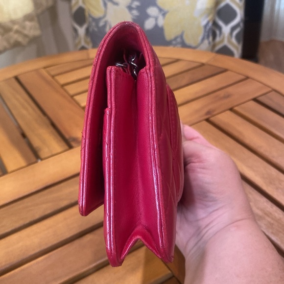 CHANEL WOC Wallet on chain lambskin crossbody - Picture 5 of 15